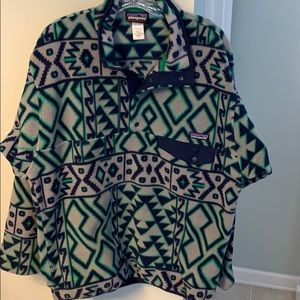 Printed men’s Patagonia pullover